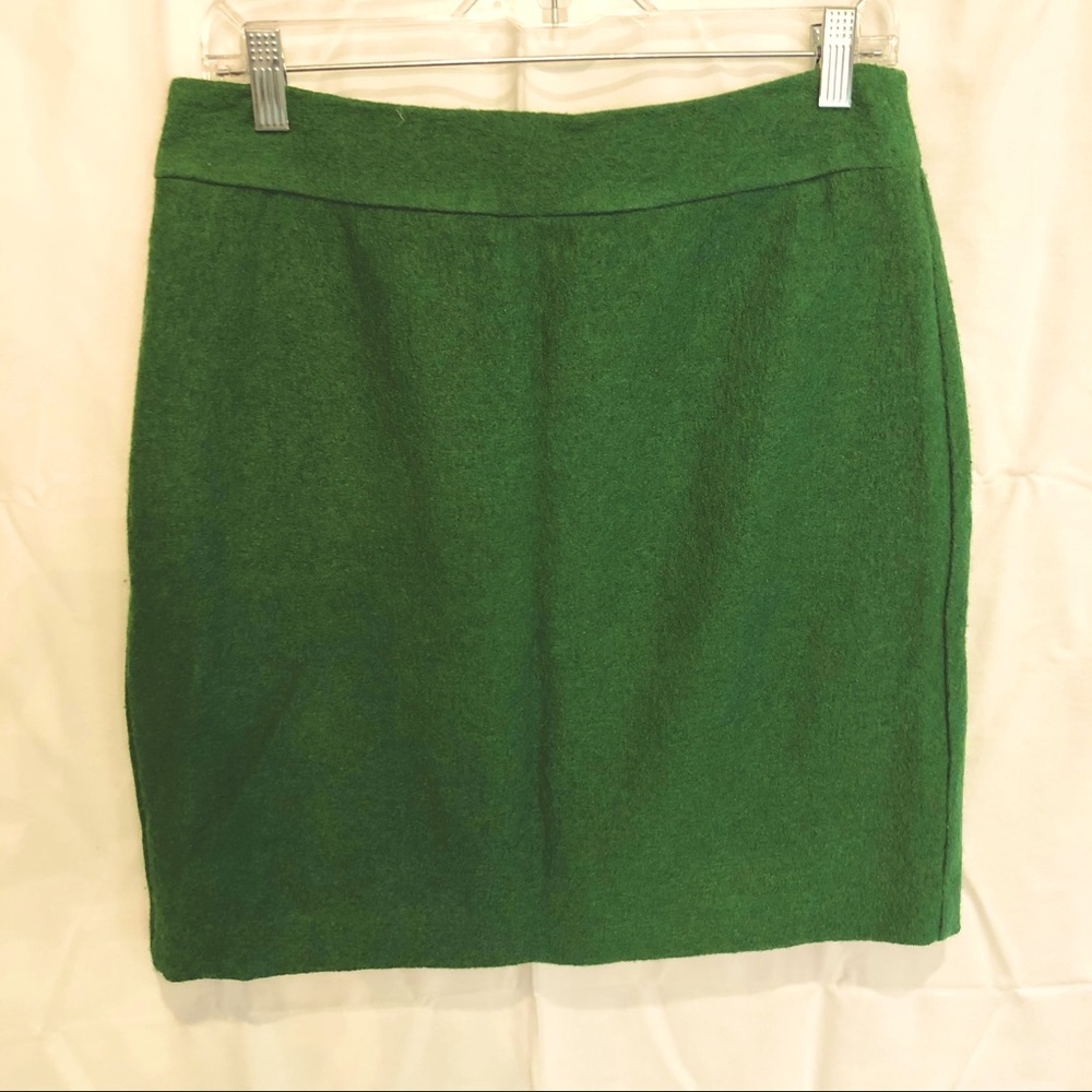 Banana Republic Size 6 Wool Skirt